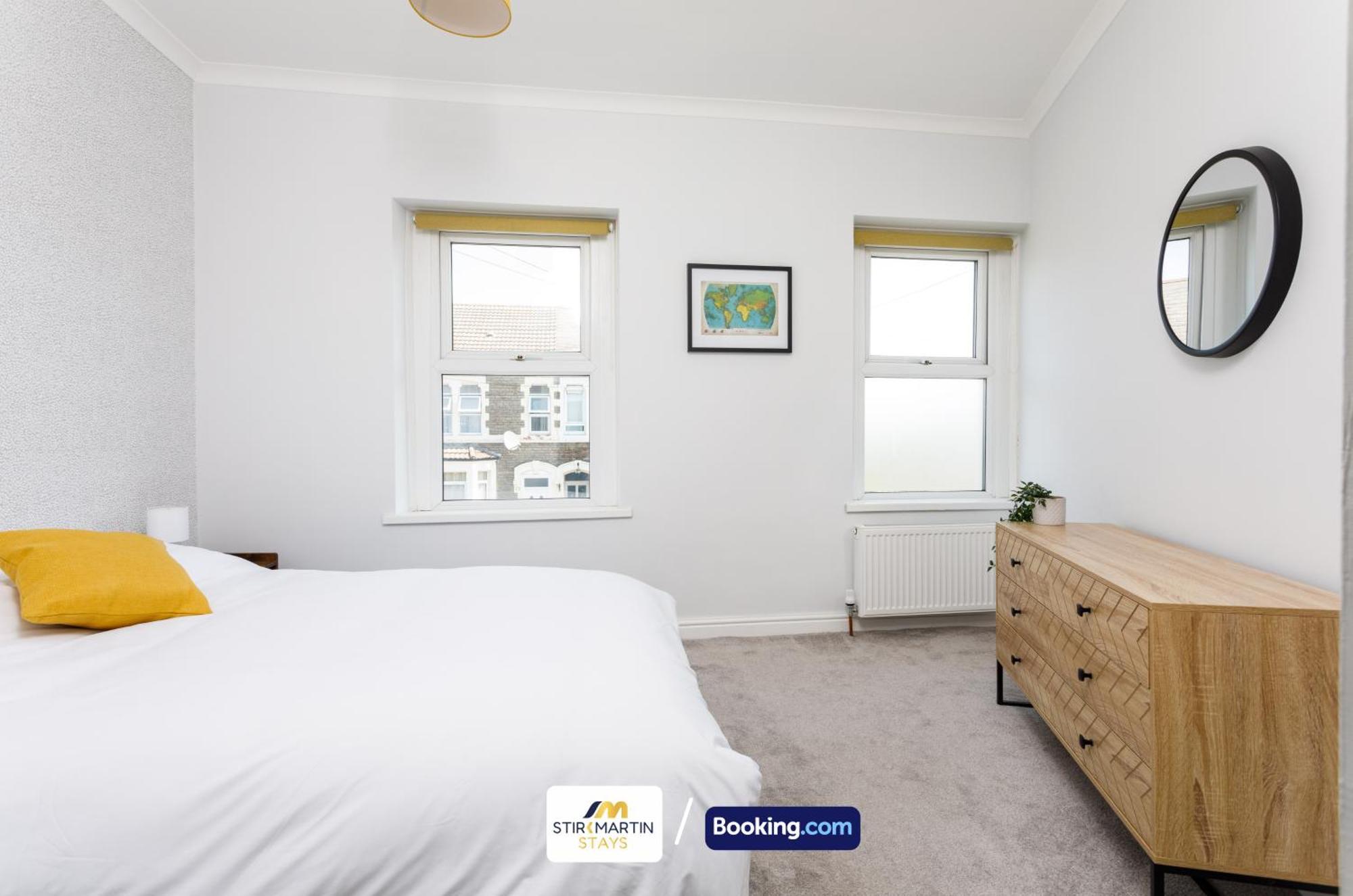 Comfy 3Bed House By Stirkmartin Stays Short Lets & Serviced Accommodation Cardiff With Free Parking & 8Mins To City Centre Exterior foto